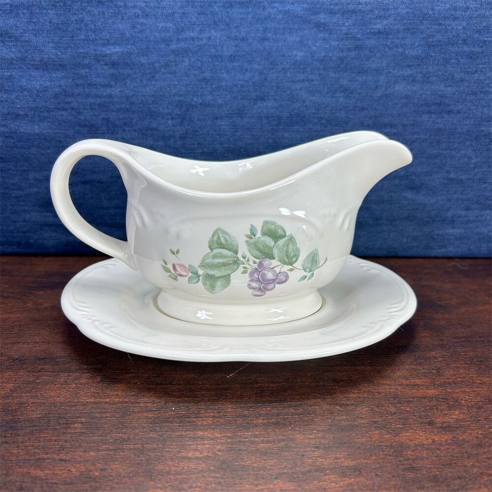 Pfaltzgraff Grapevine Gravy Boat Set with Under Plate - Multicolor Ceramic